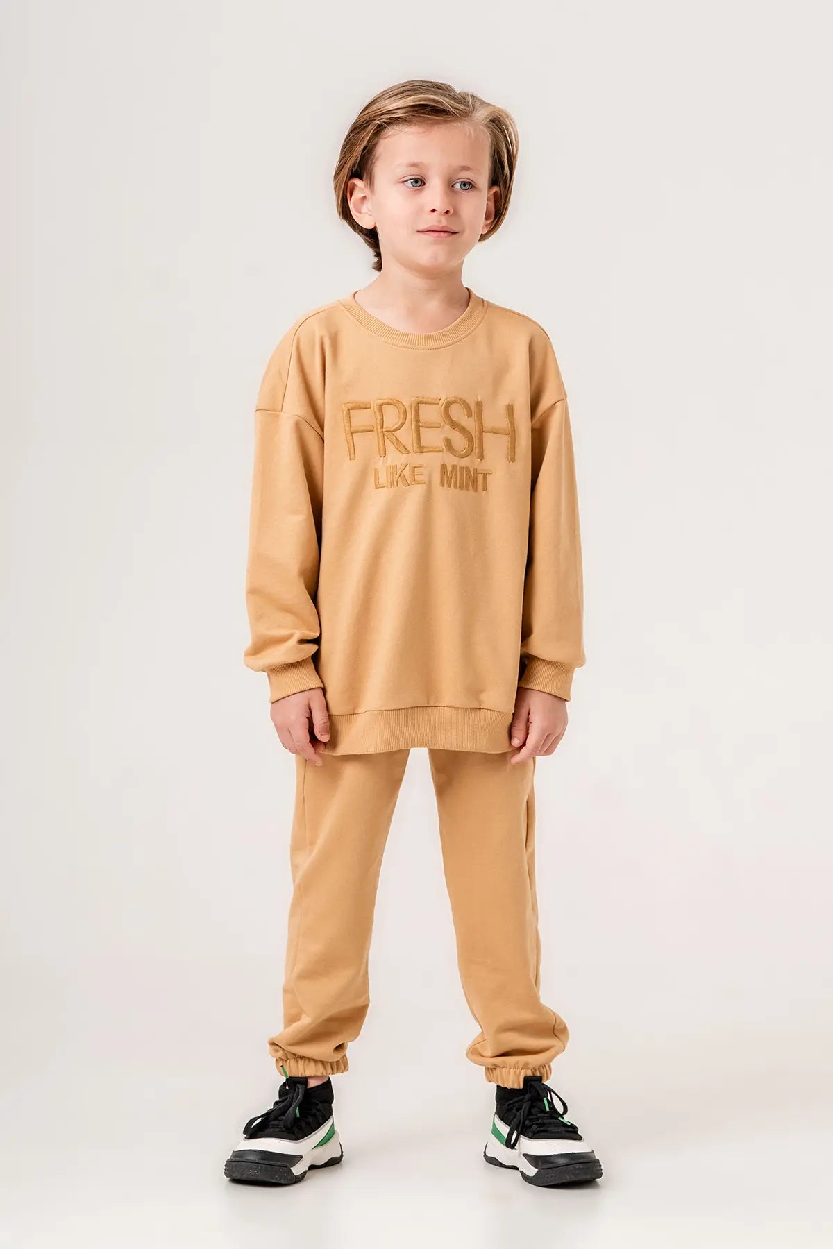 Kids Tracksuit Outfit Unisex, "Fresh" Embroidery Sweatshirt, 2-Piece for Kids